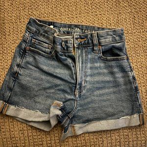 american eagle shorts size 00 (fits like a 2)